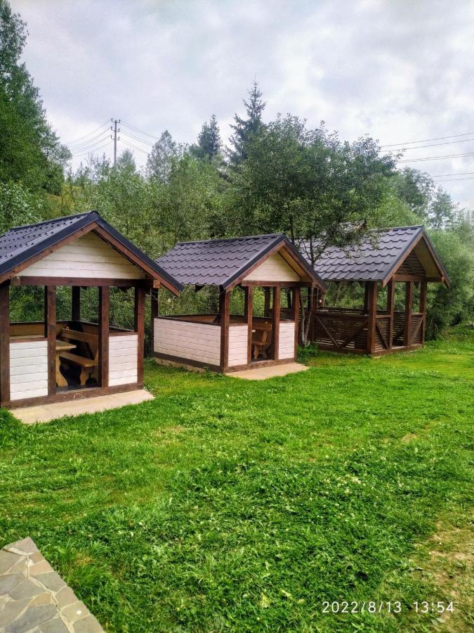 Відпочинковий Комплекс "Alpha Plus" Iablunîțea Exterior foto